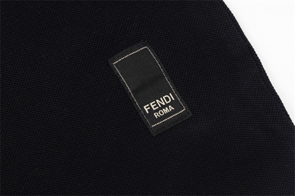「2023大人気の限定作」フェンディ 偽物 ポロシャツ FENDI ROMA 通気性が良く ロゴ貼り付け ミニマル