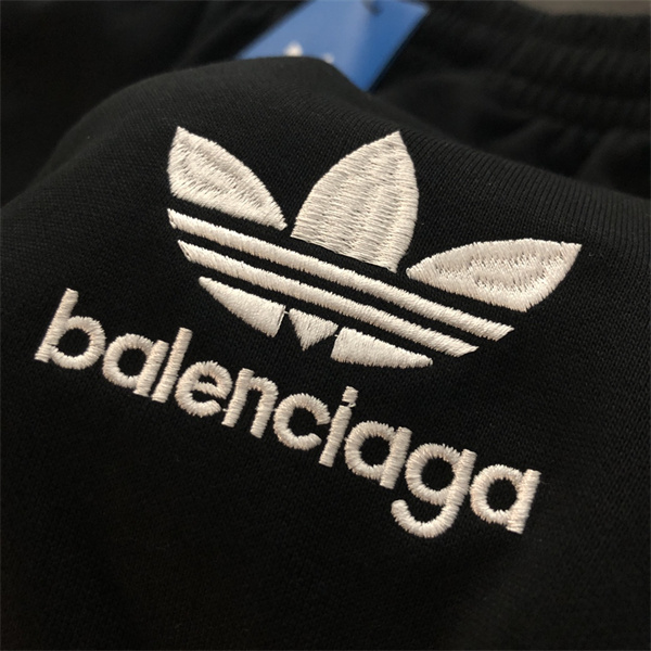 【2023トレンド感】adidasｘBALENCIAGA コピー ハーフパンツ バレンシアガｘアディダス 純綿生地 ロゴプリント