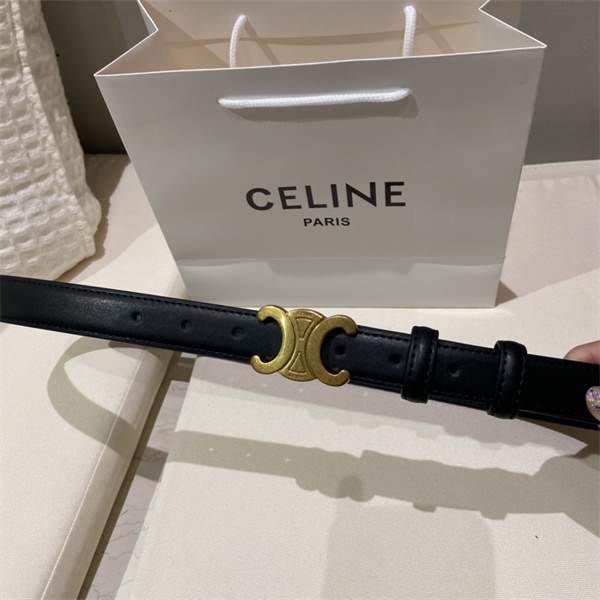 SNSで大人気韓国ファッション CELINE コピー ベルト レディース レトロ高級感 セリーヌ ロゴバックル