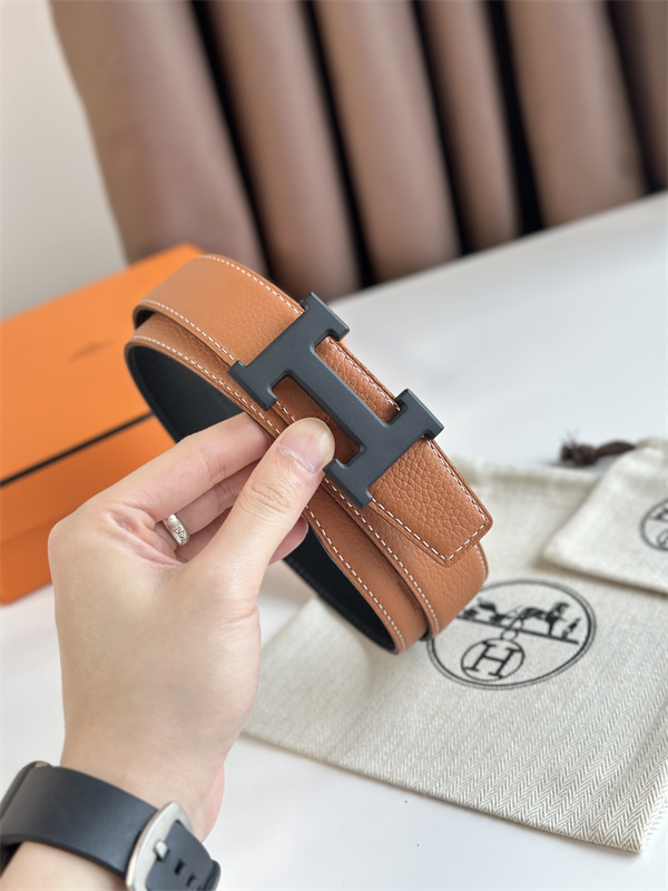 どんなコーデにも相性抜群☆HERMES コピー ベルト エルメス レザー ロゴバックル シンプルなデザイン