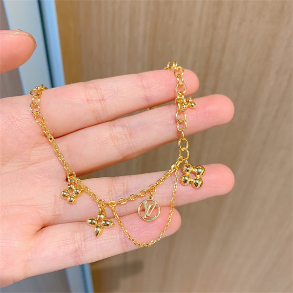 主役級の存在感 ルイヴィトン 偽物 ブレスレット モノグラム フラワー LOUIS VUITTON ゴールド 調節可能サイズ 