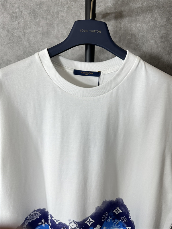 おすすめ人気アイテム ルイ ヴィトン Tシャツ プリント柄 グラデーション LOUIS VUITTON 純綿生地 白と青