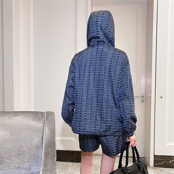 おすすめの新作 PRADA コピー セットアップ プラダ UVカット 三角 モノグラムロゴ レディース 