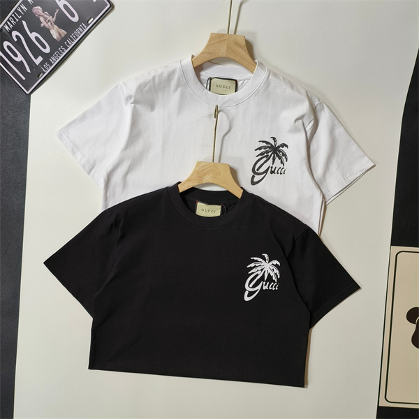 GUCCI コピー Tシャツ ヤシの木 イラスト グッチ ロゴ プリント コットン100 