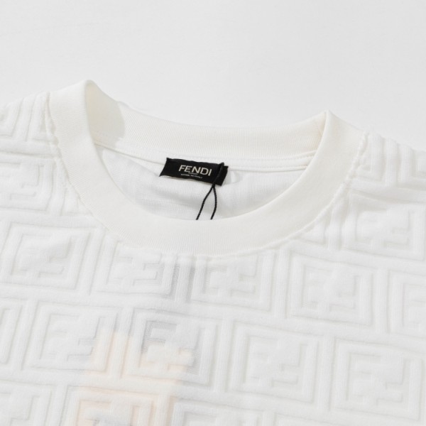 フェンディ 偽物 Ｔシャツ モノグラム 立体プリント 2色 FENDI 通気性