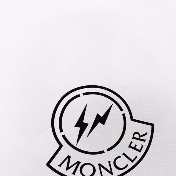 【100％品質保証】MONCLER 最新作 モンクレール スーパーコピー Tシャツ ロゴプリント 着心地抜群