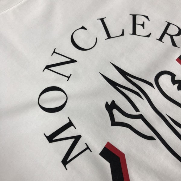 色落ちしない モンクレール スーパーコピー Tシャツ MONCLER 100%コットン 家でも外でも快適に