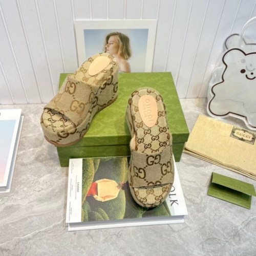 GUCCI プラットフォーム インターロッキングG 22SSレディース スライドサンダルコピー ミュール