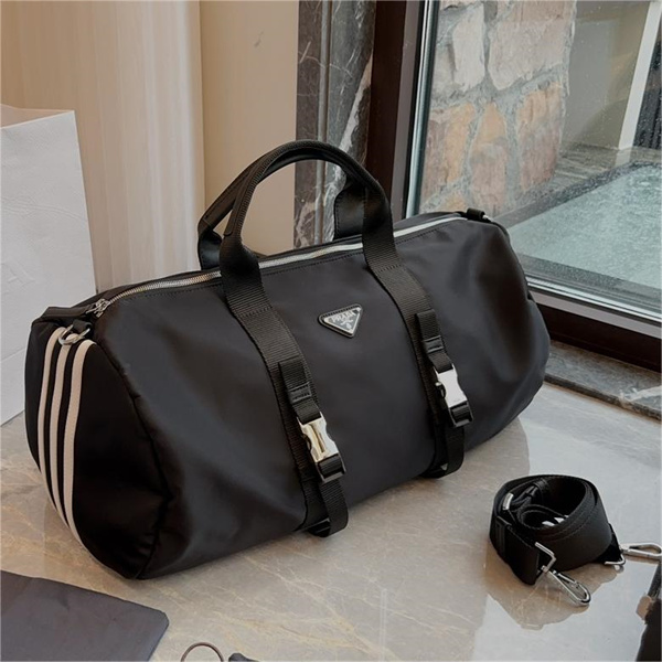 プラダ スーパーコピー ボストンバッグ PRADA × Adidas Re-Nylonシリーズ ストライプ