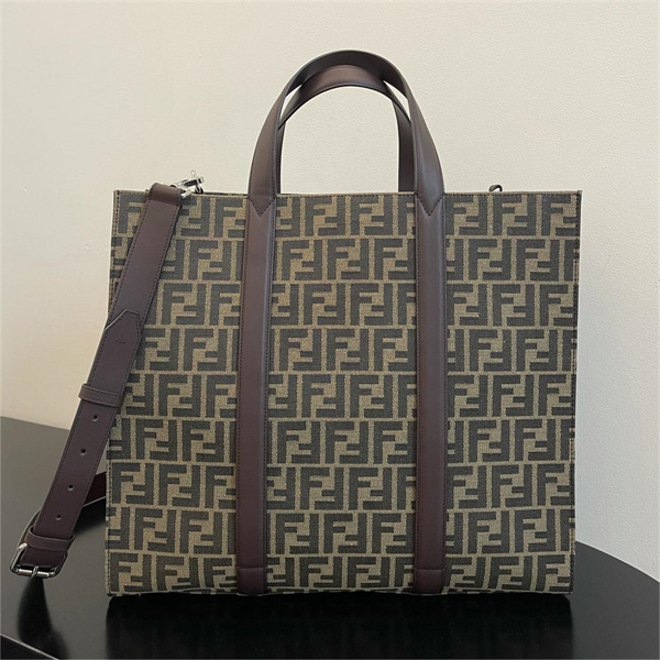 フェンディ スーパー コピー ハンドバッグ FENDI ffロゴ モノグラム柄 取り外しショルダーベルト ハンドル