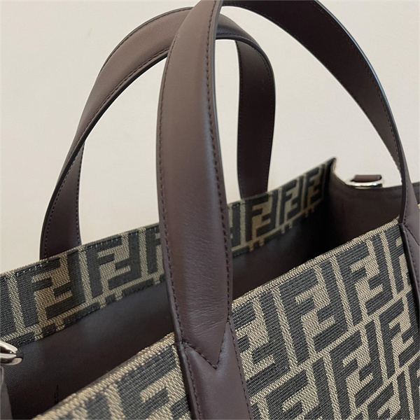 フェンディ スーパー コピー ハンドバッグ FENDI ffロゴ モノグラム柄 取り外しショルダーベルト ハンドル