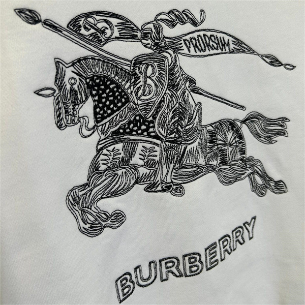 バーバリー スーパーコピー トレーナー 騎士 刺繡ロゴ シンプル BURBERRY
