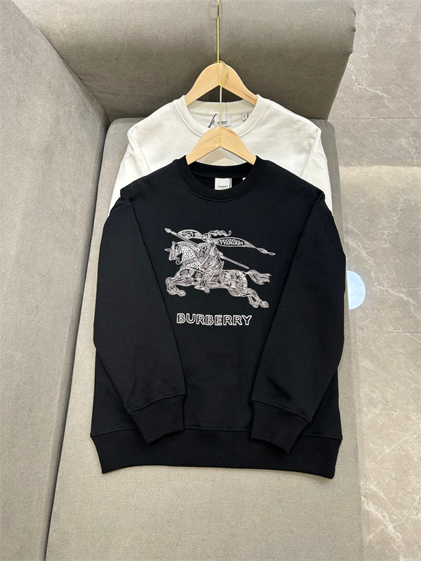 バーバリー スーパーコピー トレーナー 騎士 刺繡ロゴ シンプル BURBERRY