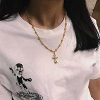超人気CHROME HEARTS クロムハーツコピー クロス ダイヤモンド付き ネックレス 男女兼用 個性的