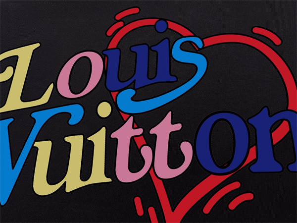 ルイヴィトン コピー トレーナー ハート ロゴ カラフル プリント柄 純綿 2色 LOUIS VUITTON