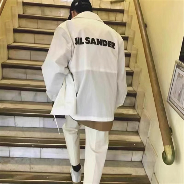 2023秋先新作 JIL SANDER コピー ジャケット ロゴ プリント コットン ジルサンダー