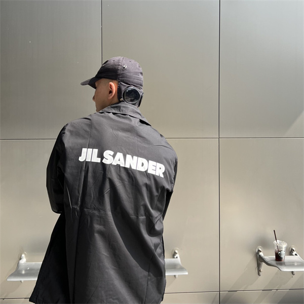 2023秋先新作 JIL SANDER コピー ジャケット ロゴ プリント コットン ジルサンダー