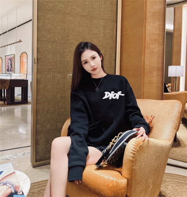 ディオール コピー 長袖Ｔシャツ タオル ロゴ 純綿生地 ユニセックス ミニマル風 DIOR