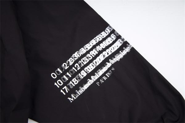 Maison Margiela コピー シャツ ロゴプリント 高品質 ユニセックス 刺繍 メゾン マルジェラ
