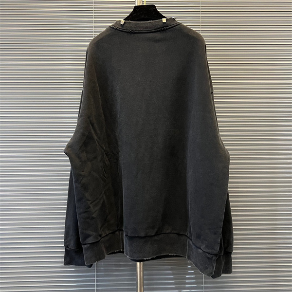 今季らしい着こなし存在感 バレンシアガ コピー 長袖Ｔシャツ 純綿生地 男女同型 BALENCIAGA