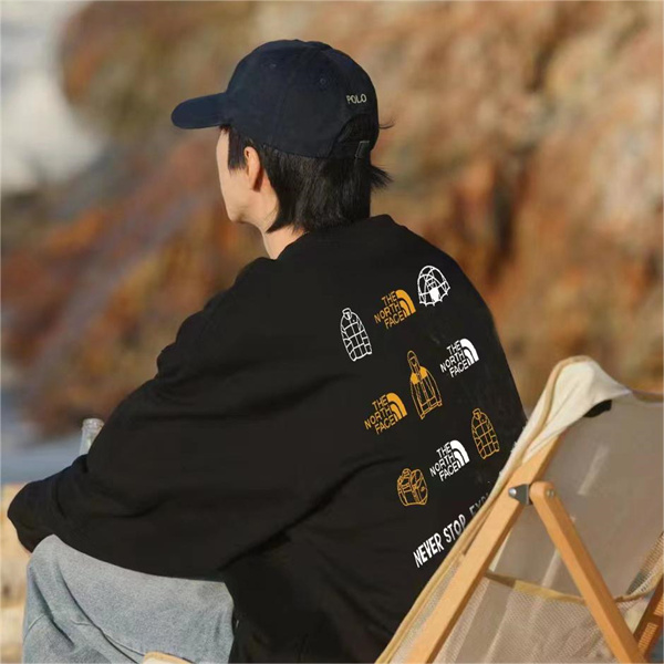 秋のおすすめ THE NORTH FACE ザノースフェイス 偽物 トレーナー ロゴ プリント ユニセックス 
