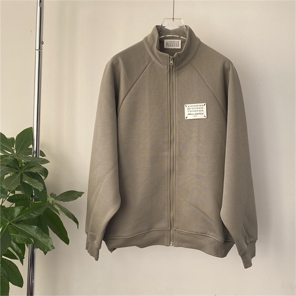 MM6 Maison Margiela スーパーコピー ジャケット 刺繡 ロゴ プリント 柔らかい生地  メゾン マルジェラ