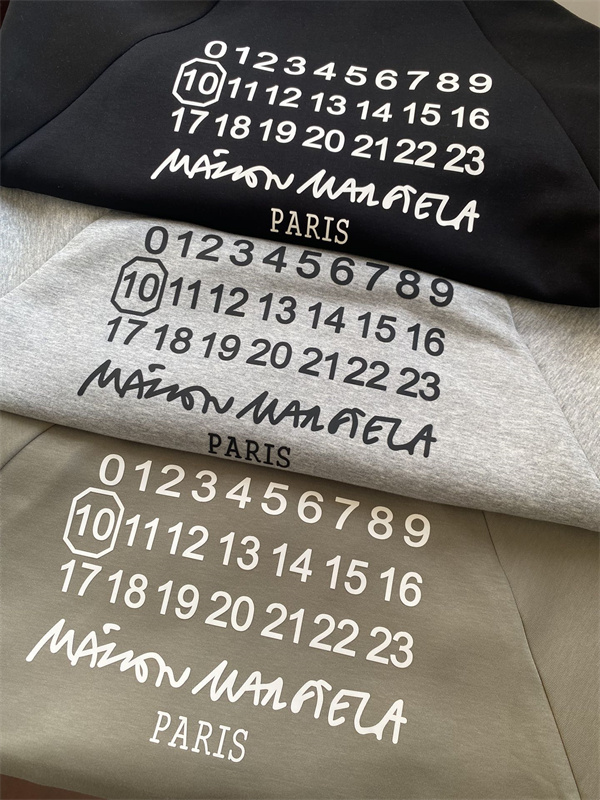 MM6 Maison Margiela スーパーコピー ジャケット 刺繡 ロゴ プリント 柔らかい生地  メゾン マルジェラ
