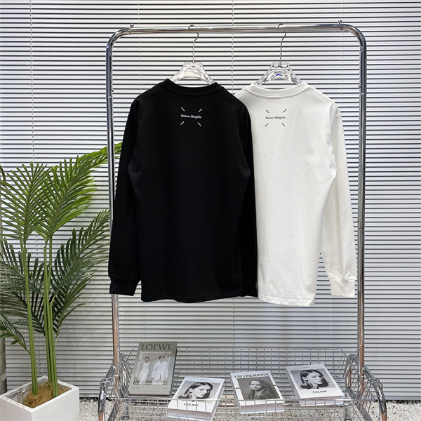 こなれ感抜群 メゾン マルジェラ スーパーコピー 長袖Ｔシャツ ルミナスグリーン ロゴ 男女兼用 Maison Margiela 