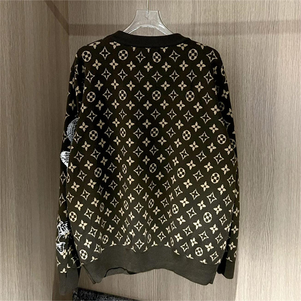 ルイヴィトン コピー セーター モノグラム 刺繡 Doodles ロゴ クルーネック LOUIS VUITTON