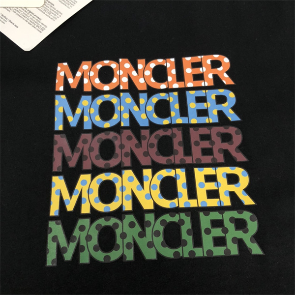 モンクレール 偽物 Ｔシャツ ロゴ プリント カラフル 2色 MONCLER 