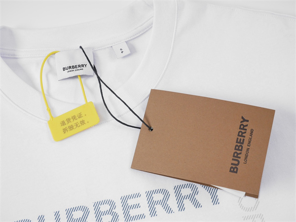 抜け感 バーバリー コピー Ｔシャツ ロゴ 定番 オーバーサイズ メンズ BURBERRY