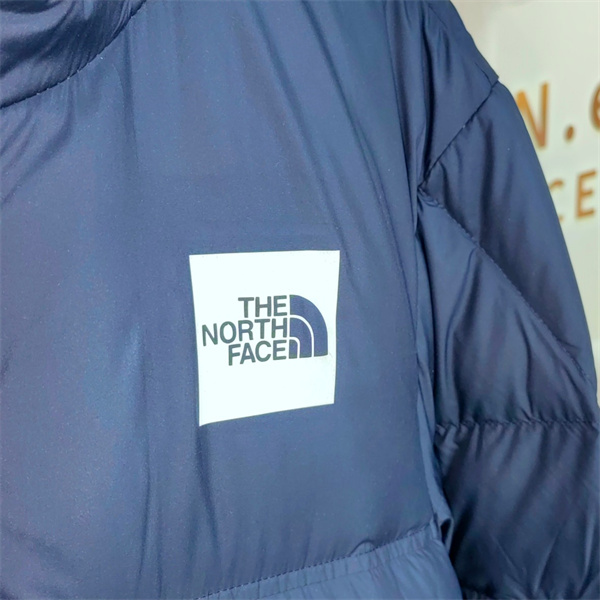 トップス THE NORTH FACE 偽物 ダウンジャケット フード付き ワッペン ザノースフェイス