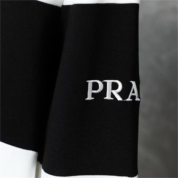 PRADA スーパーコピー 上下セット 通勤 ロゴ 刺繡 ユニセックス パネルデザイン プラダ 