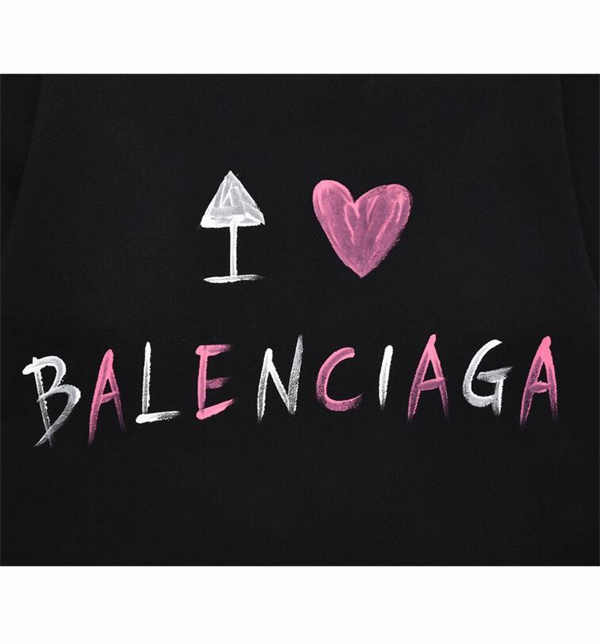 バレンシアガBALENCIAGA スーパーコピー トレーナー ハートロゴ クルーネック プリント ユニセックス 