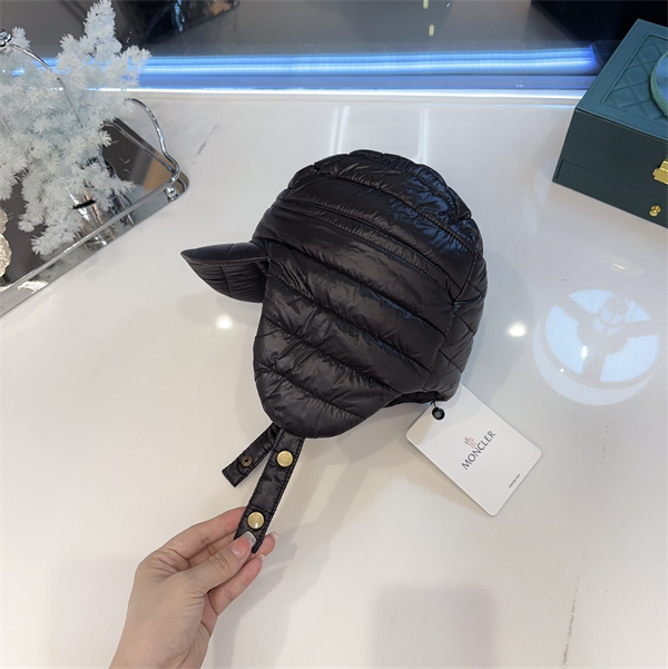モンクレール スーパーコピー 帽子 保温性 防風 防雪 防水生地 ダウン入れ MONCLER