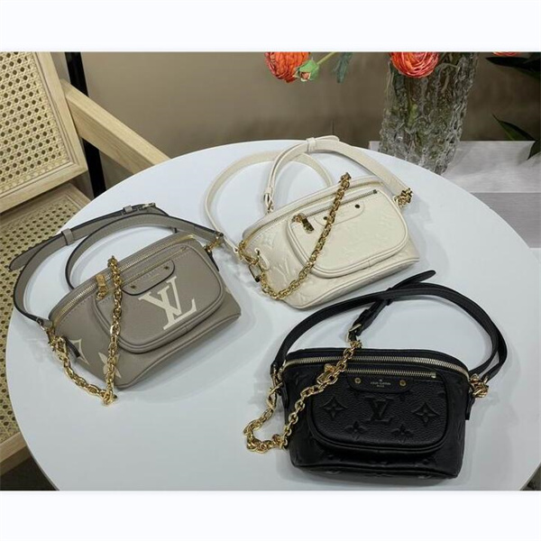 M82335 ルイヴィトン 偽物 バムバック モノグラム LOUIS VUITTON 調節可能なストラップ 