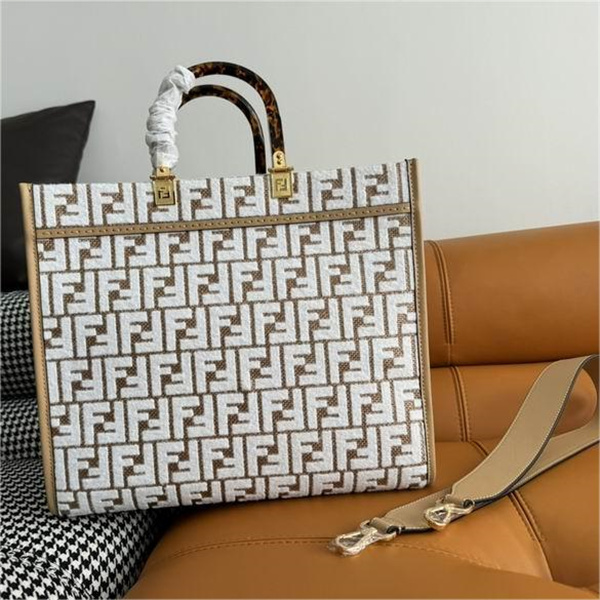 フェンディ スーパーコピー ショッパーバッグー サンシャイン ミディアム ラフィア FENDI
