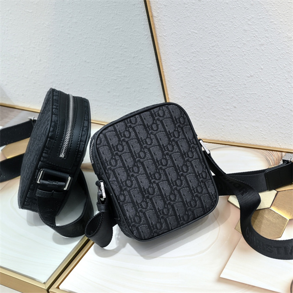 DIOR スーパーコピー ショルダーバッグ 取り外し可能ストラップ付き Oblique ディオール レザー