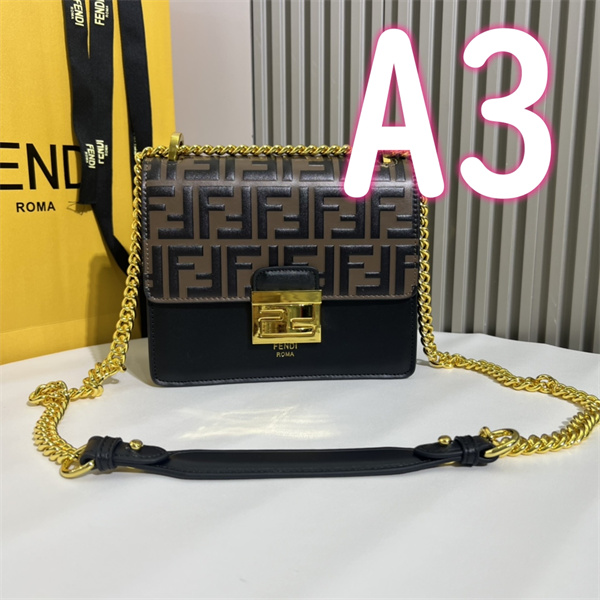 FENDI スーパーコピー ハンドバッグ Kan U シリーズ エンボス ffロゴ メタルロゴ フェンディ
