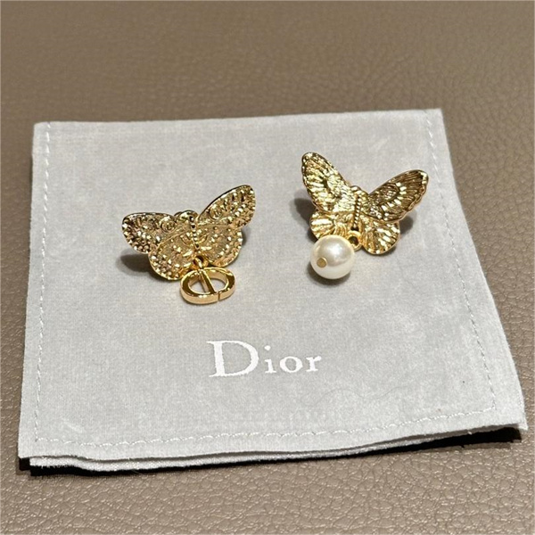 DIOR コピー ピアス Metamorphose シリーズ 蝶のチャーム ディオール