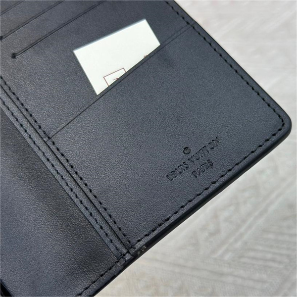【M83190】LOUIS VUITTON スーパーコピー 財布 Brazza Wallet LVイニシャル プリント ルイヴィトン