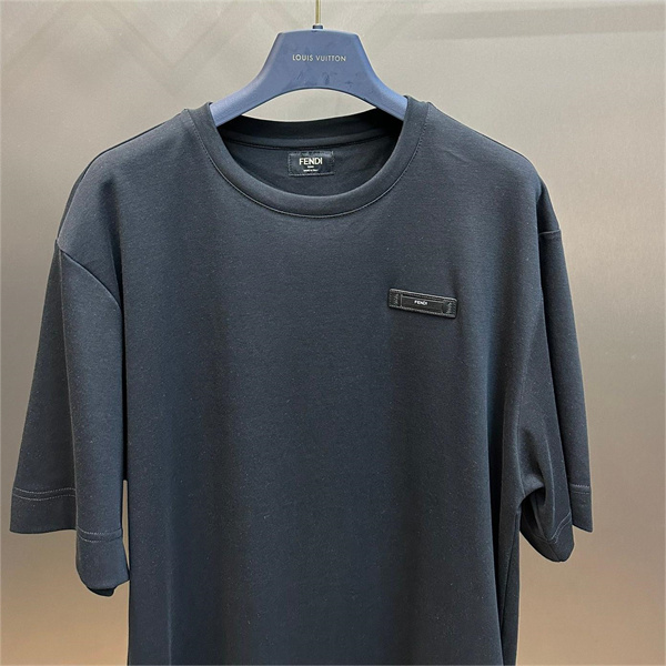 フェンディ スーパーコピー Ｔシャツ レザー Roma ロゴ タグ 2色 綿 FENDI