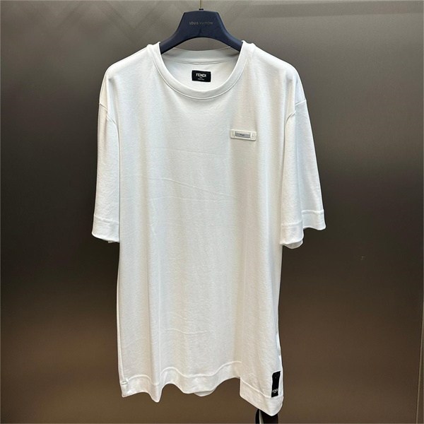 フェンディ スーパーコピー Ｔシャツ レザー Roma ロゴ タグ 2色 綿 FENDI
