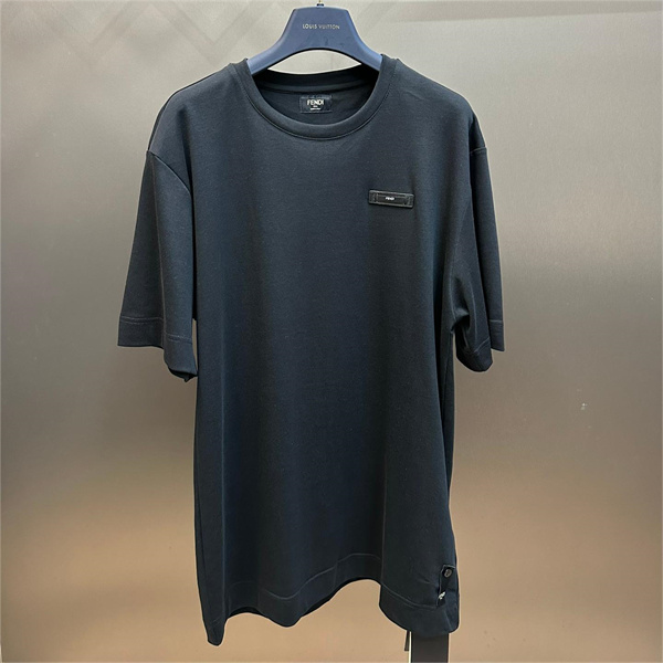 フェンディ スーパーコピー Ｔシャツ レザー Roma ロゴ タグ 2色 綿 FENDI