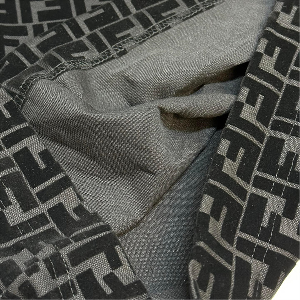 FENDI コピー Ｔシャツ フロッキング加工 FFロゴ モノグラム 立体感 フェンディ