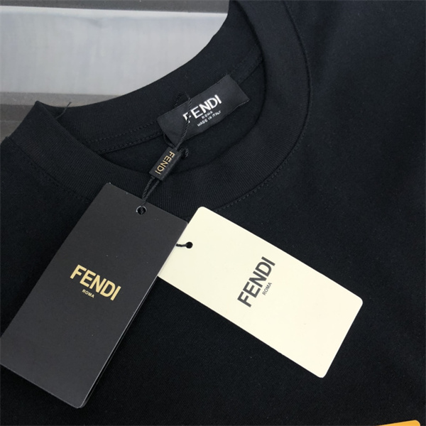 フェンディ スーパーコピー Ｔシャツ モンスター レザー ロゴ 2色 FENDI 