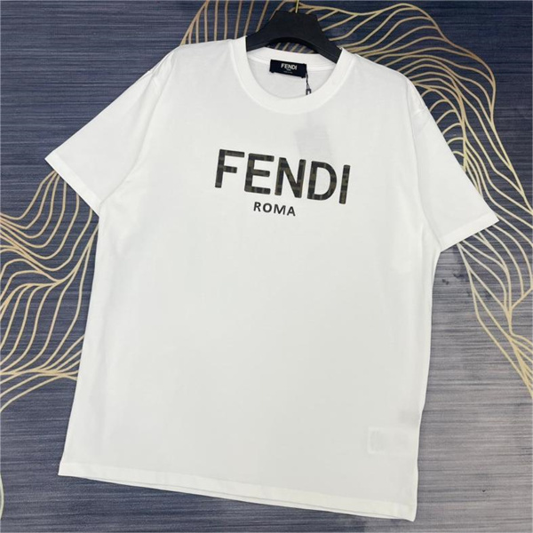 フェンディ 偽物 Ｔシャツ 貼り付け ロゴ 刺繡 純綿生地 FENDI 