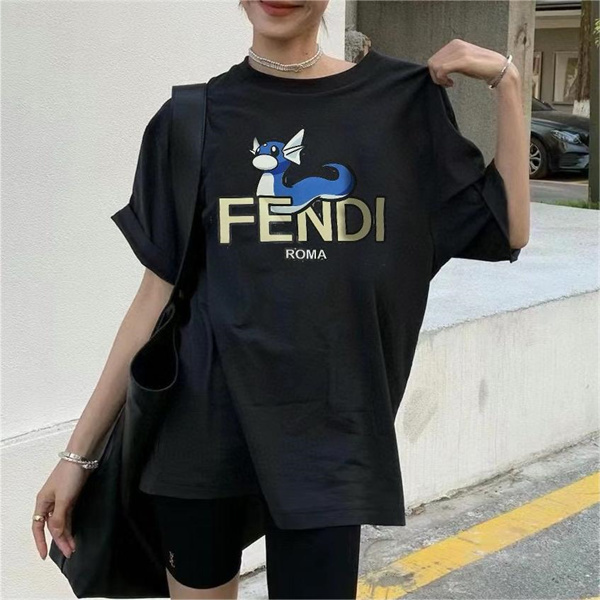 FRGMT x POKÉMON x フェンディ スーパーコピー Ｔシャツ 純綿生地 ミニリュウ プリント FENDI 
