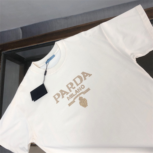 PRADA スーパーコピー Ｔシャツ クールネック 純綿生地 ユニセックス 立体感 プラダ