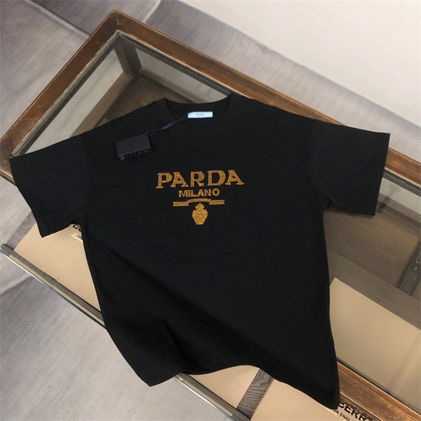 PRADA スーパーコピー Ｔシャツ クールネック 純綿生地 ユニセックス 立体感 プラダ